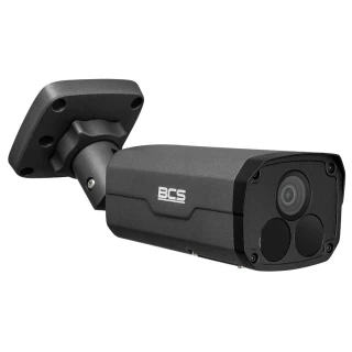 Kamera do monitoringu Full HD w solidnej, czarnej obudowie z logo BCS, wyposażona w obiektyw i diody IR. Montowana na regulowanym uchwycie, przeznaczona do zewnętrznego użytku.