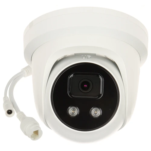 Kamera IP BCS-V-EIP28FSR3-Ai2 o rozdzielczości 8.3 MPx 4K UHD z obiektywem 2.8 mm, wyposażona w dwa diody LED i złącza kablowe. Urządzenie ma kompaktową, białą obudowę typu kopułkowego.