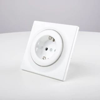 FIBARO Walli Outlet typ F FGWOF-011