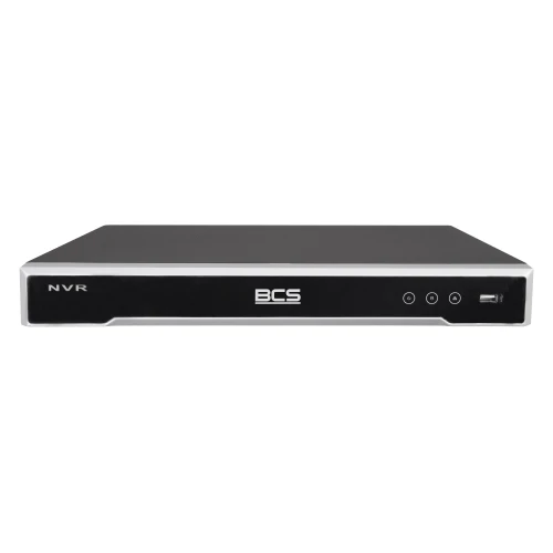Rejestrator IP BCS V-NVR1602 w czarnej obudowie z logo BCS na przednim panelu. Urządzenie posiada trzy przyciski i port USB z przodu.