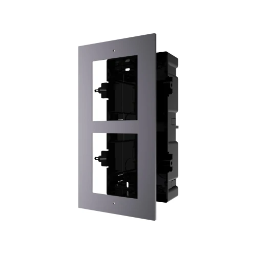 Zestaw wideodomofonowy z elegancką, prostokątną ramką w kolorze czarnym, przeznaczony do montażu podtynkowego. Produkt posiada dwa otwory na moduły, co umożliwia rozbudowę systemu.